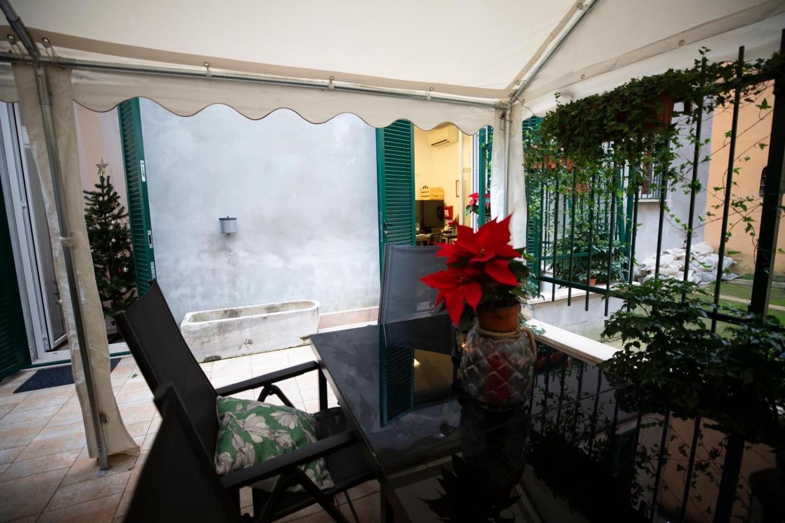 Casa de hóspedes Flatinrome Trastevere Deluxe - Patio Roma